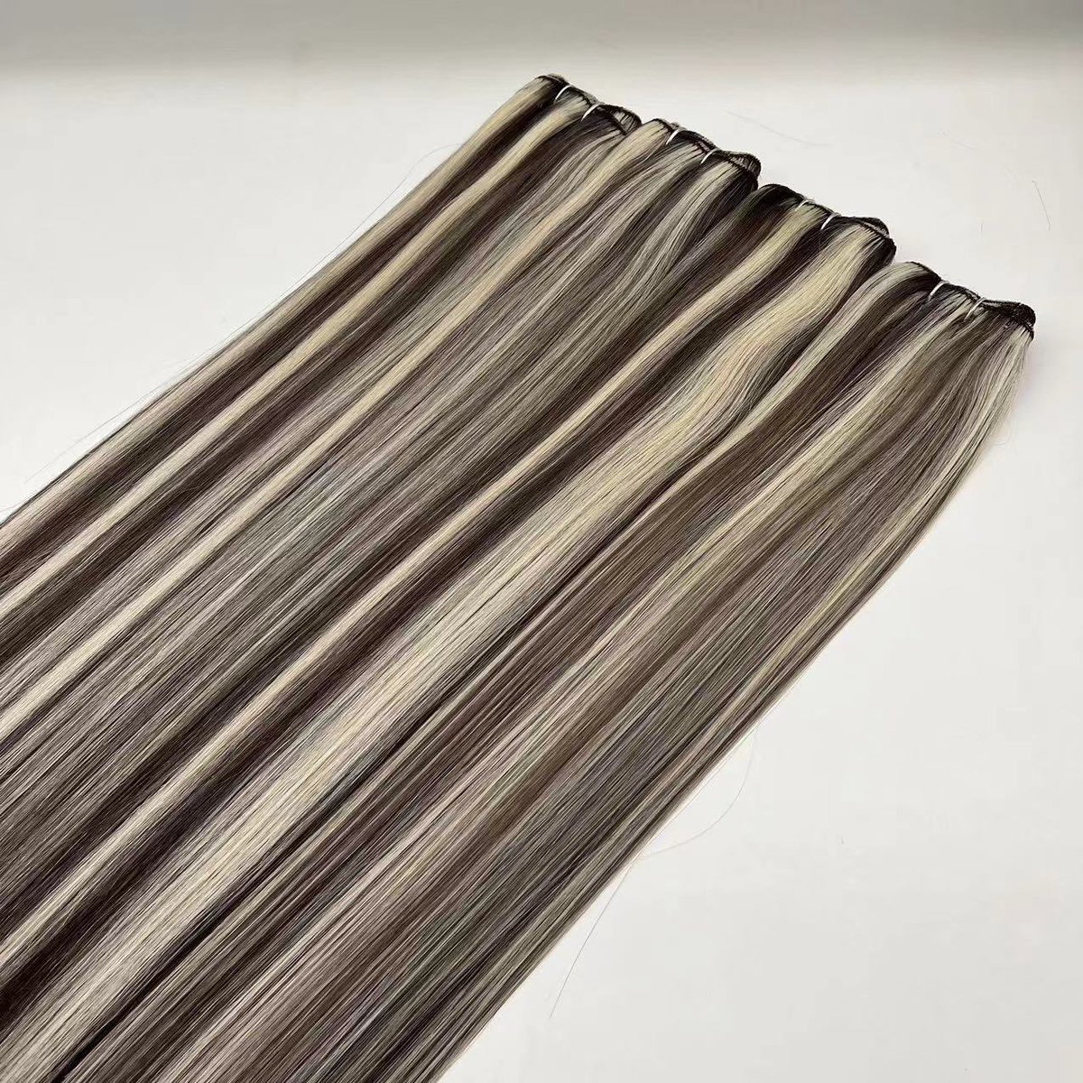 BobMuyiHair's tweet image. Cuticle Intact Machine Weft Extensions
👉factory wholesale price 
👉OEM Service 
👉Sample order 
#hairextensionsalon #hairextensions #machineweft #cuticleintacthair #salón #hairextensionsupplier