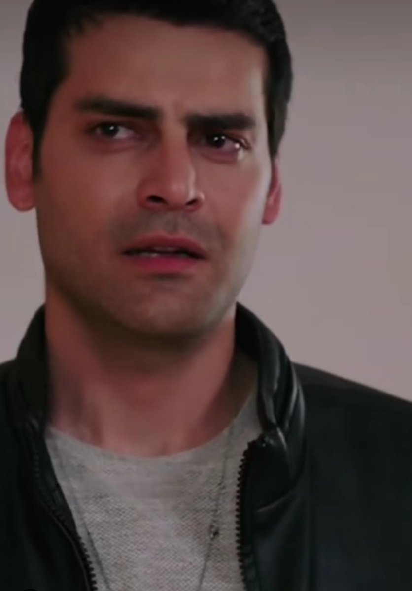 graazzka's tweet photo. 🥰🥰🥰🥰 @ERKANMERICC #ErkanMeriç https://t.co/Gfu9wA5eCl