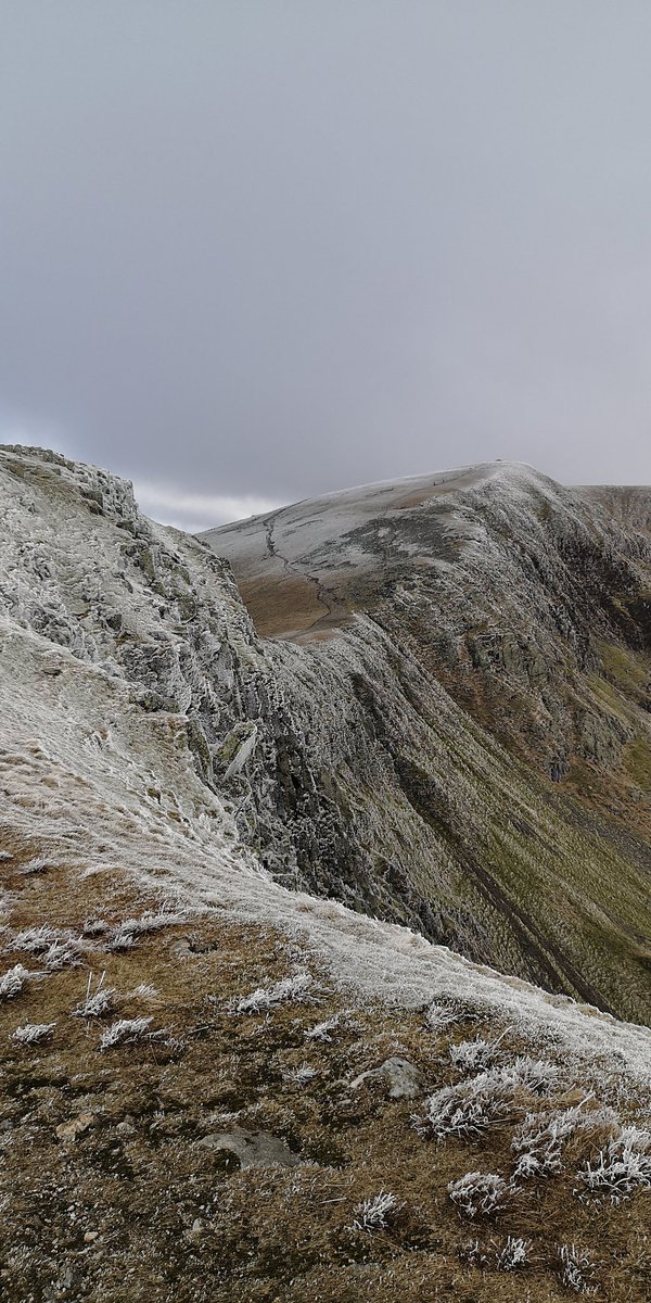 AllHailTheTrail's tweet photo. @nuddypants I had similar views approaching Helvellyn on Sunday, not as snowy but still just 👌 https://t.co/PIEf283l8w
