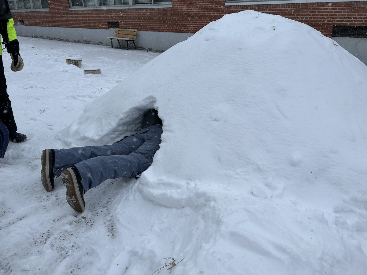 The SnowCaves begin!
Started the day the the Gr 9 ODL crew training and practicing their Quinzee skills!

A few weeks left before our big adventure!
@takemeoutside @yyCBEdu @GEOEC #outdoorleadership #outdoorclassroom #thisisourclassroom