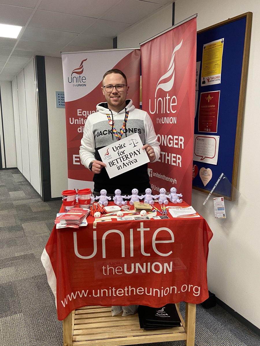 Thanks to everyone who came along to our stall or spoke to the reps doing a trolley run in the Sheffield office today. Lots of selfies for our #betterpay campaign