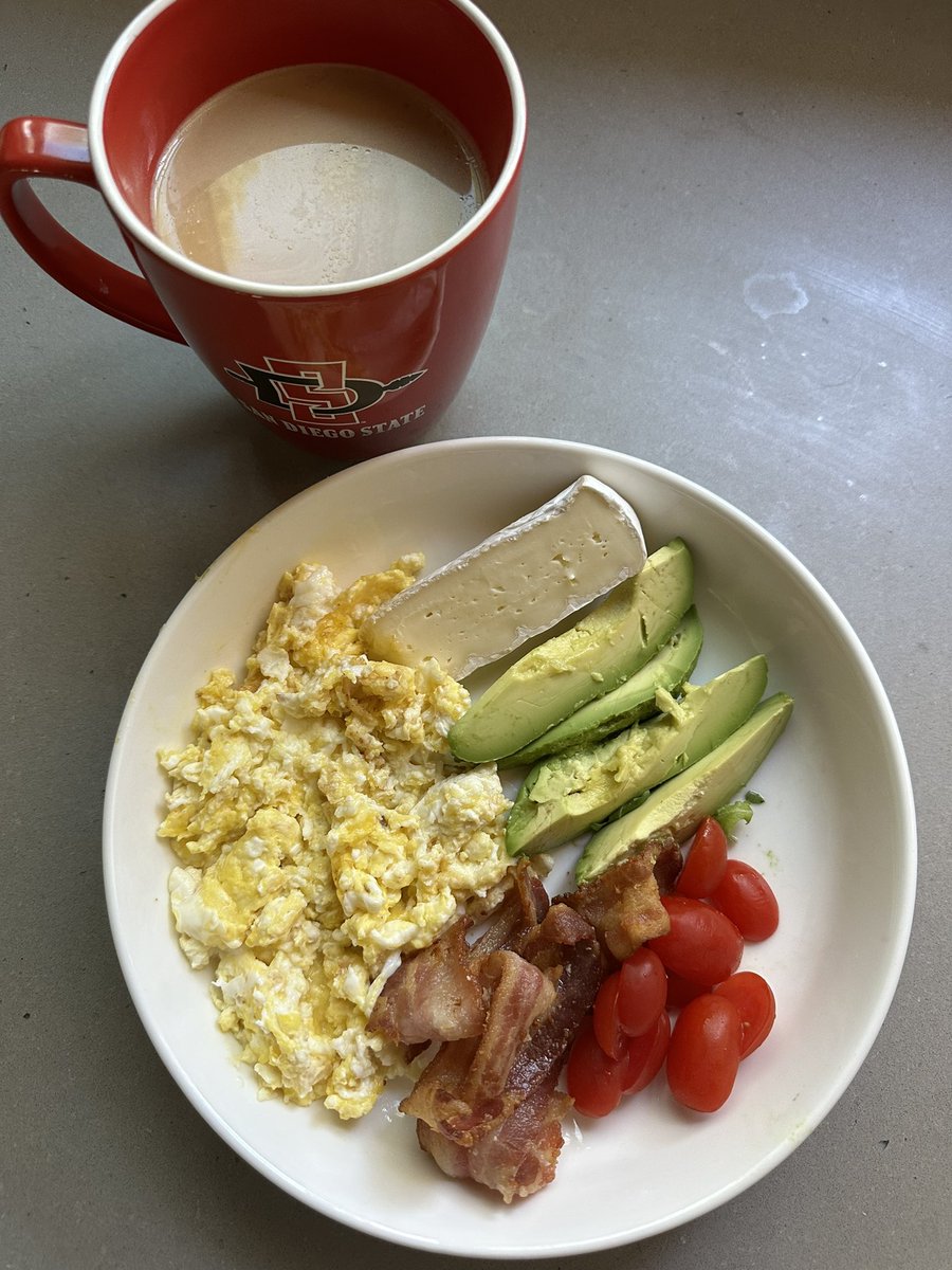 goodenufmother's tweet photo. I LOVED chatting with @drjasonfung on @karenhunter show yesterday because his book #TheDiabetesCode changed my life! Here is my bfast, just abt 16 hours after my last meal. https://t.co/zrLy3IneEH