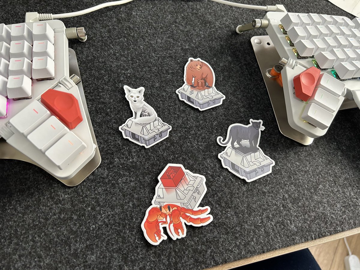 🐺🐈‍⬛🐻🦀

amazing <a href="/ErgoDoxEZ/">ErgoDox EZ</a>