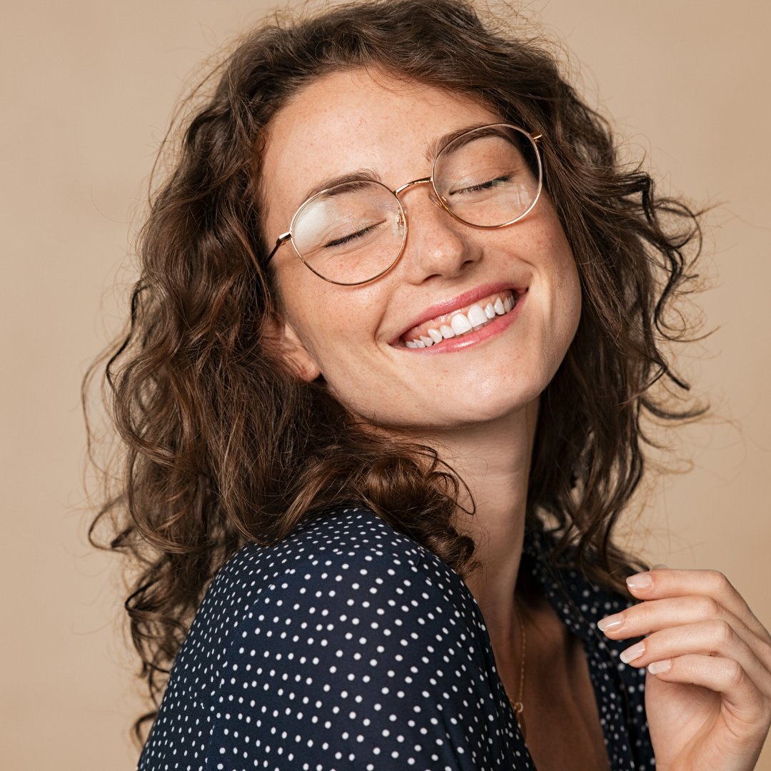 Lansdowne Place (@lansdowneplace) on Twitter photo Lookin’ on the bright side ✨ <a href="/NelmsOpticians/">Nelms Opticians</a> has over 1000 frames to choose from. Call (705) 742-5449 to book your eye exam or stop in store to see their selection of eyewear & contact lenses. Lookin’ on the bright side ✨ <a href="/NelmsOpticians/">Nelms Opticians</a> has over 1000 frames to choose from. Call (705) 742-5449 to book your eye exam or stop in store to see their selection of eyewear & contact lenses.