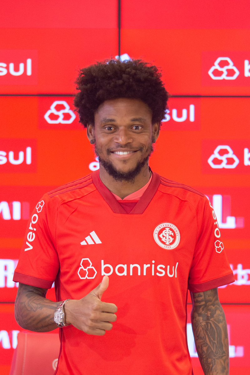 MaxPeixoto91's tweet photo. - Um campeão do mundo devidamente apresentado. 🇦🇹🔥

📸 @MaxPeixoto91 https://t.co/ffUrJsxpCx