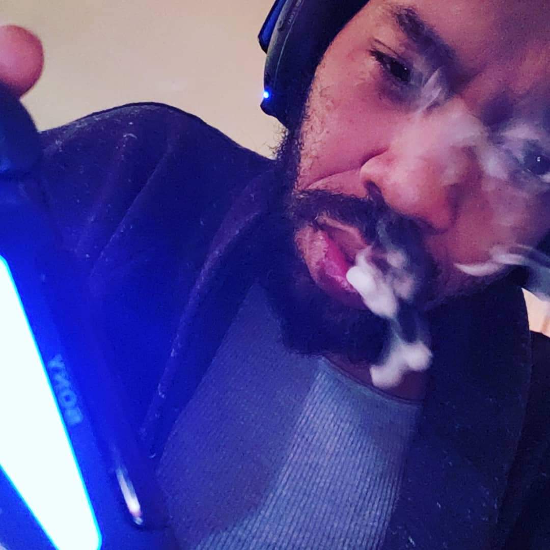 Anyone want to win God of war Ragnorok digital download PS5??

I'll be giving it away on stream👨🏾‍💼 

Playing destiny 2 
 General_smashing #psn 

Log onto my stream like and comment "Smashing Kratos" in the chat..
The stream will start at 12pm  today🙏🏾💪🏾💪🏾 on YouTube