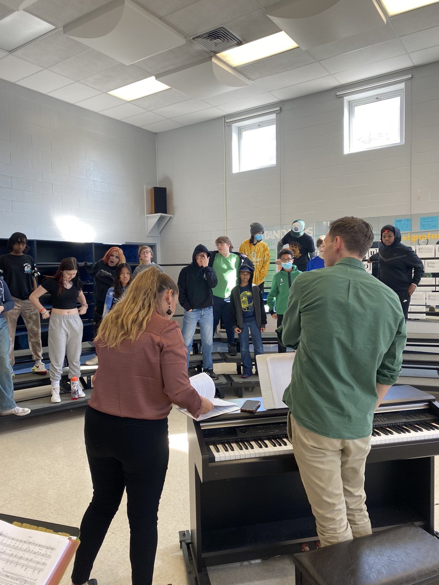 Hannah Aubry (@mrshaubry) on Twitter photo Dr. Stenson and Prof. Edgington-Andrews from Columbia College visited our 7th and 8th grade choirs today to provide feedback on our contest pieces!! We had SO much fun and grew a ton as musicians today! <a href="/cpsfinearts/">CPS Fine Arts</a> Dr. Stenson and Prof. Edgington-Andrews from Columbia College visited our 7th and 8th grade choirs today to provide feedback on our contest pieces!! We had SO much fun and grew a ton as musicians today! <a href="/cpsfinearts/">CPS Fine Arts</a>