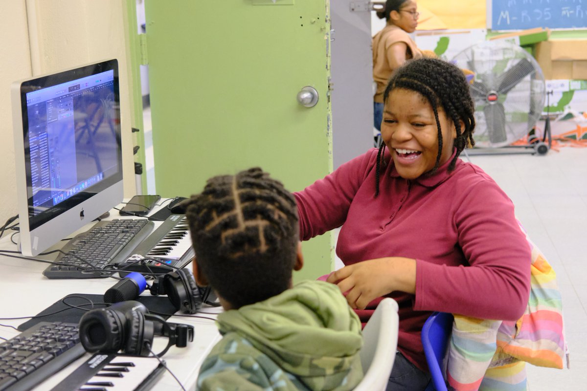 PhilaParkandRec's tweet photo. Check out the Music Lab at Athletic Rec Center! Children and teens meet here to learn how to play musical instruments, practice, and record music.

Find Parks &amp; Rec cultural activities near you here: https://t.co/8k3Fj65MyN https://t.co/mXvkkBnFlh