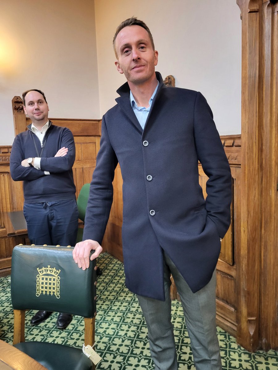 RobertPetrarca's tweet photo. Parliamentary roundtable meeting in the Palace of Westminster. Thank you to Jim Shannon MP for hosting. Optegra, Spamedica, Newmedica, and Moorfields represented. https://t.co/7uztDA7kjn