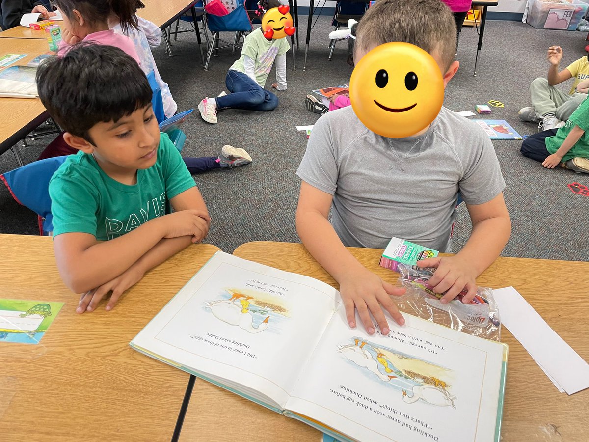 MissHKinder's tweet photo. We really enjoyed having some big 2nd graders come read with us for Read Across America week! https://t.co/xLjAofTuYD