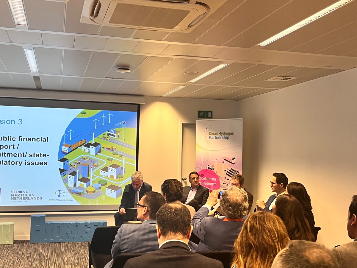 End of 1st part of our workshop Towards an EU Roadmap for #hydrogen valleys in EU – impressed with the valuable inputs of our guests &amp; looking forward to a 2nd part tomorrow! 
Let’s: 
Bring H2 to the regions 
Exchange knowledge and experience
Boost opportunities #RepowerEU