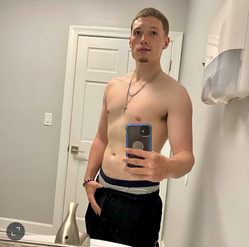 Drakeo7474's tweet image. onlyfans.com/u301293478
#onlyfans #sexy #influencer
#onlyfansguy
#onlyfanscreator
#sellingcontent
#model
#beautiful
#linkinbio #twink #kinky #cumshots #bigdick #subscribe #contentforsale #messageme #cheappics
