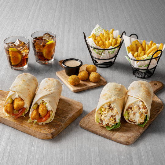 ABC_Lebanon's tweet image. Taste the super sharing combos of @zaatarwzeit 💚👈🏻 Swipe left for more 

#ABCLebanon #ZaatarWZeit