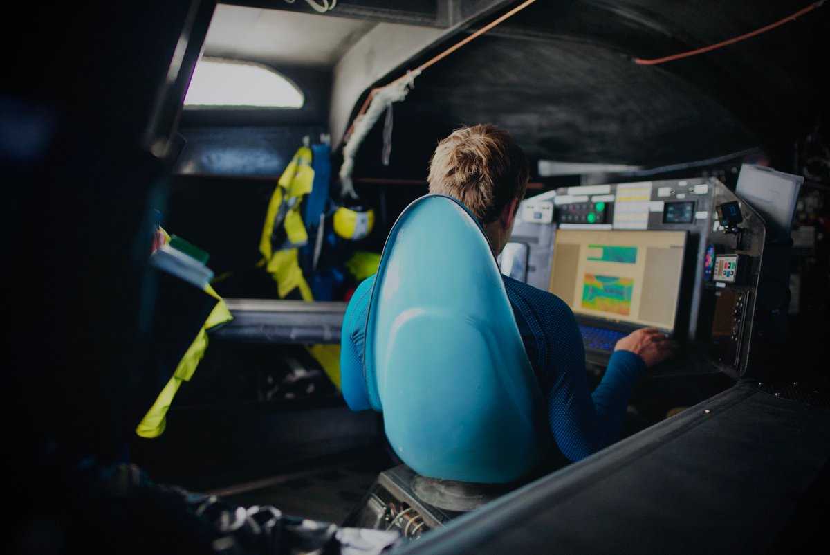 Team_Holcim_PRB's tweet photo. 👉What does a day sea look like on Holcim-PRB ?
Discover now the first pictures of our crew during #Leg3. Now the #IMOCA is heading South full speed, leading the fleet !
📍Follow them here: https://t.co/jMVshwZMrJ https://t.co/q0JwO4kzt8