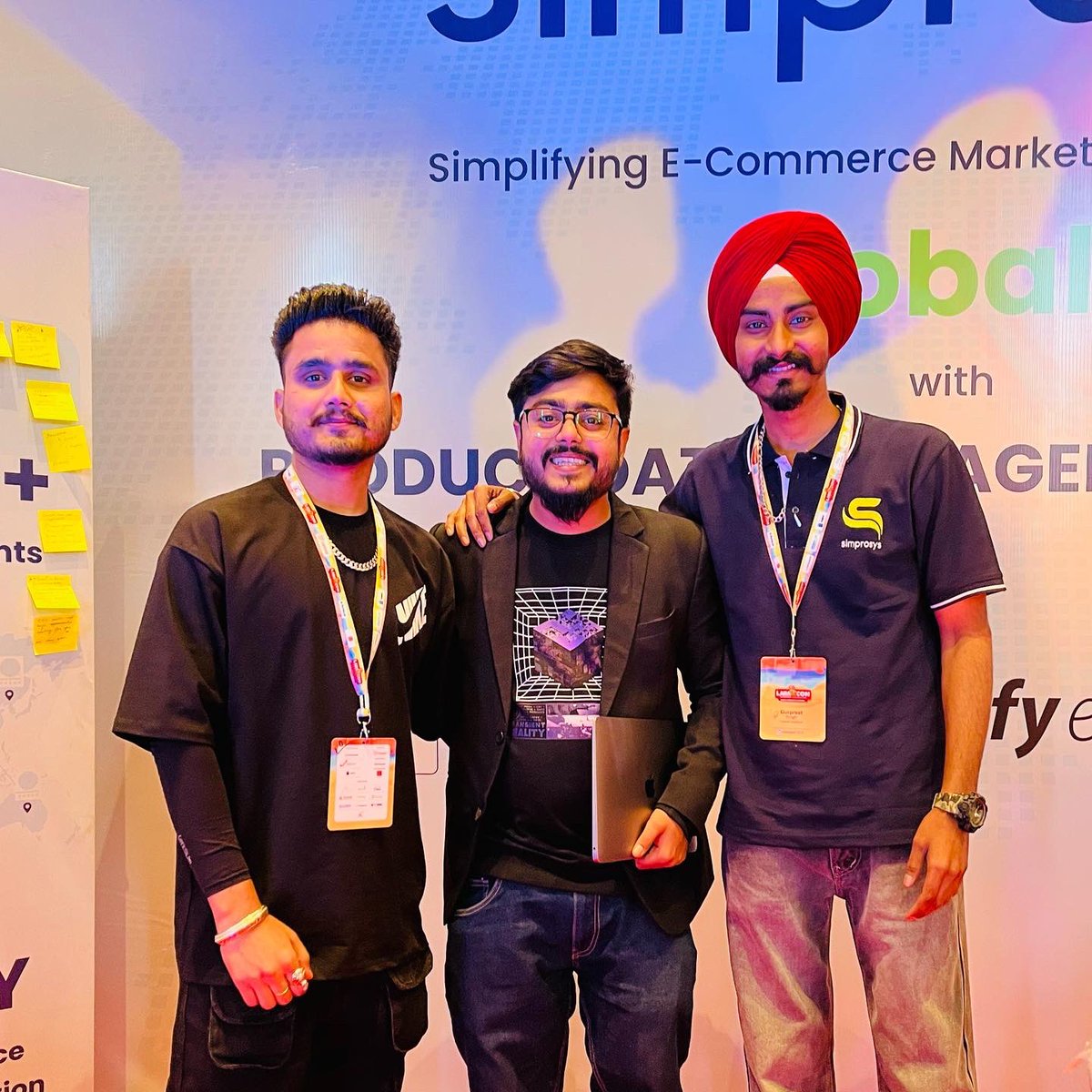 raviheer2294's tweet photo. #Laracon #2023 #Day2 #Ahmedabad #Gujarat #Laravel #ClubO7 #LaravelPunjab #Community #Tech https://t.co/T52vqKVeC5