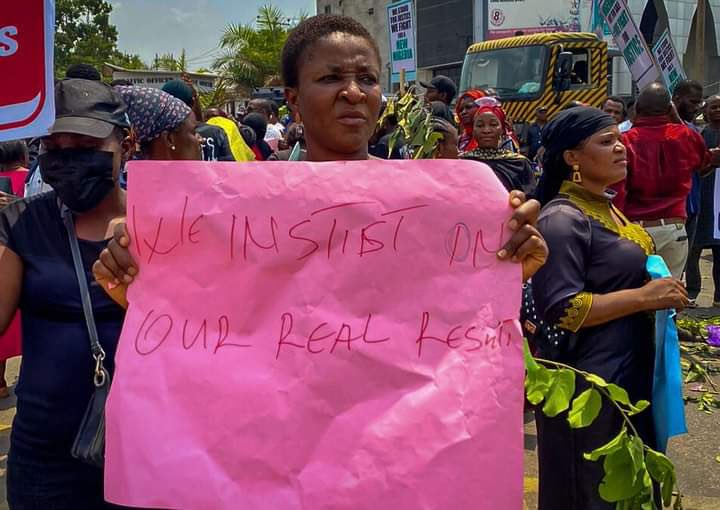 Protesters demonstrate against the announcement of the results of the Abuja general elections for 2023 and the election results at the Defense College in Abuja.

(Credit: BBC)

#ElectionResults2023
#NigeriaDecide2023
#2023Verdict