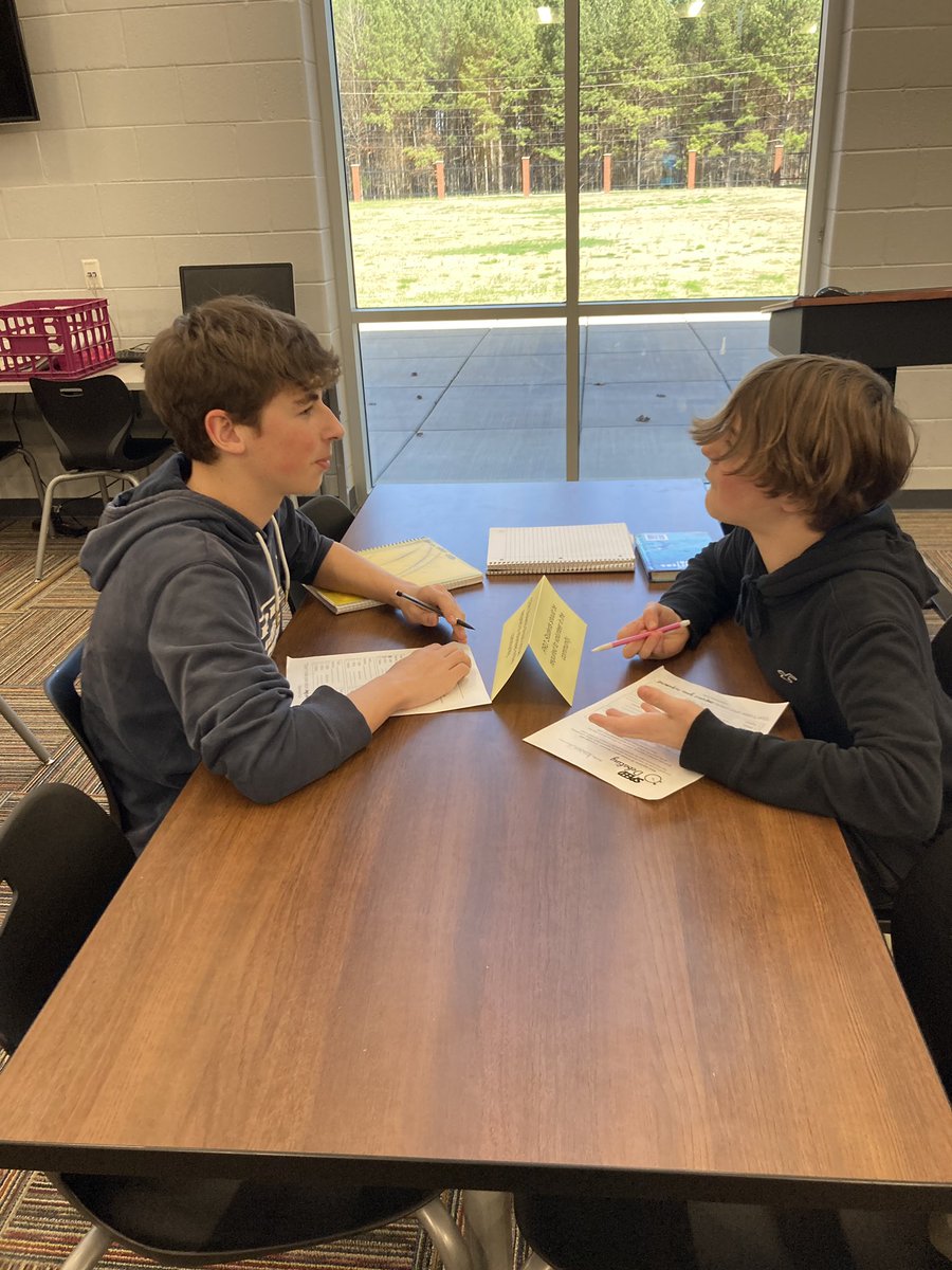 LFMS_Library's tweet image. The Kodiak Bears brought more Speed Debating to the library today!