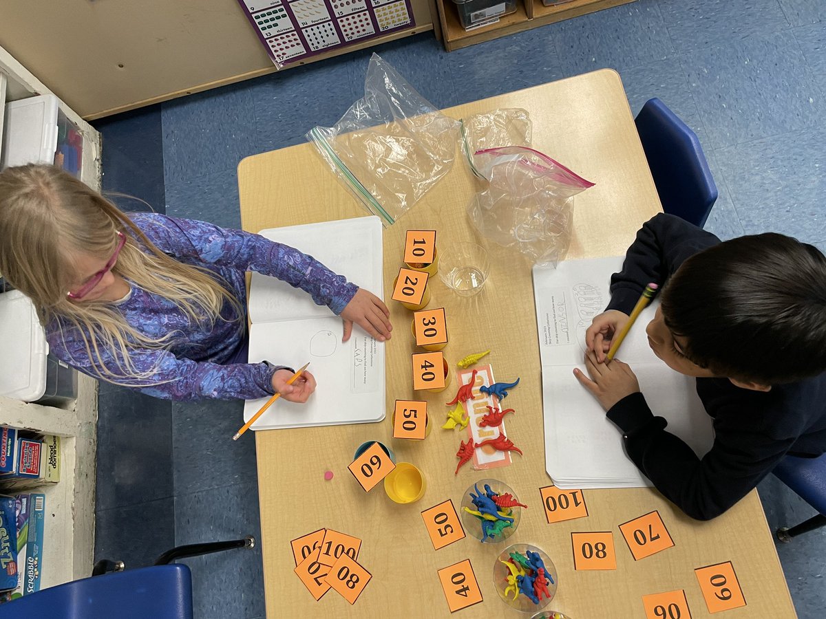 KMscoop's tweet photo. Practicing skip counting with large quantities today! https://t.co/J0P3sYYNXn