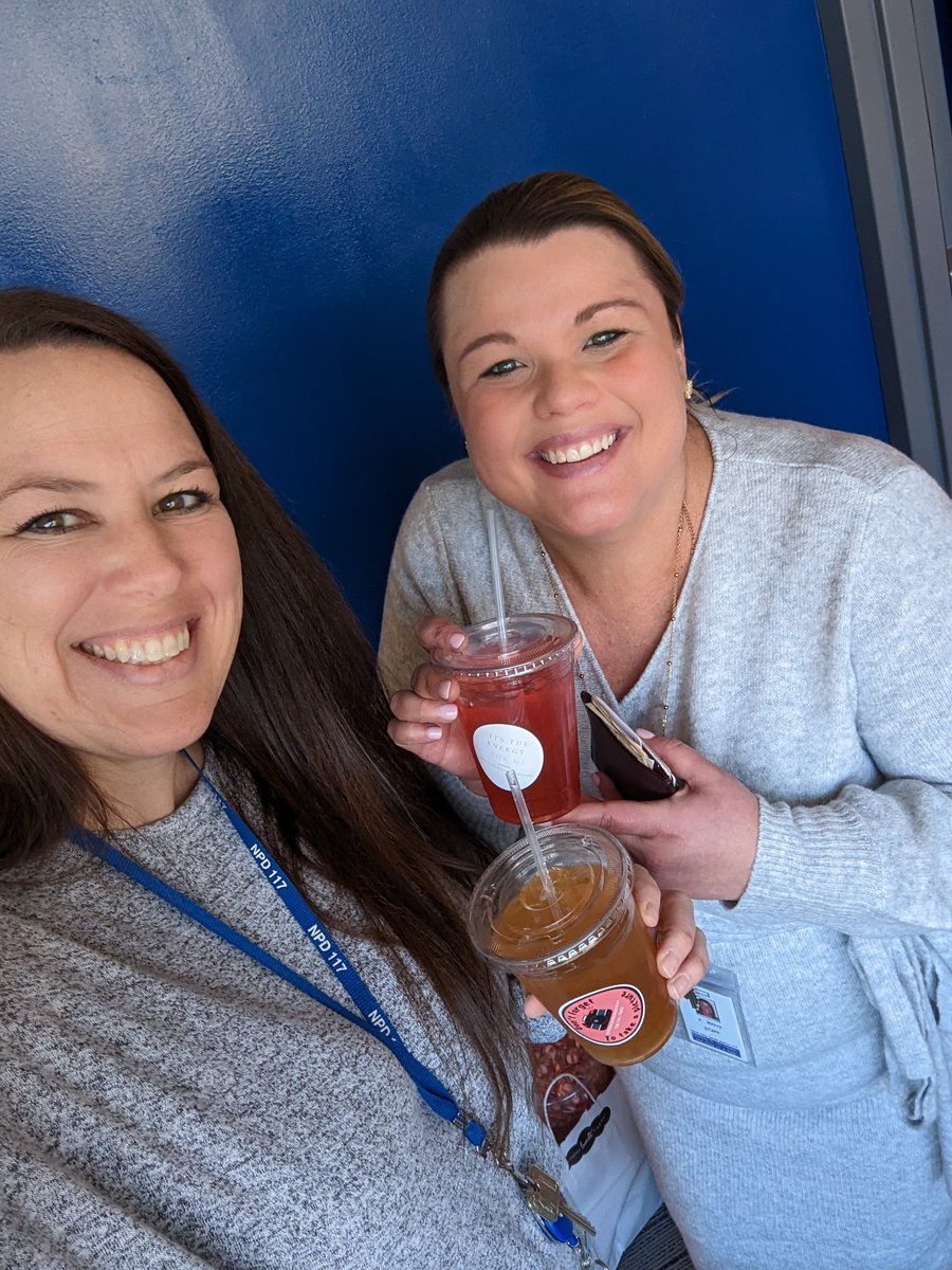 Enjoying a yummy treat from <a href="/HH_Nutrition/">Hickoryhillsnutrition</a> at <a href="/OakRidgeNPD117/">Oak Ridge School</a> today! <a href="/MrsMycyk/">Mrs. Mycyk (my-sick)</a>  <a href="/PTAOakRidge/">OakRidgePTA</a>