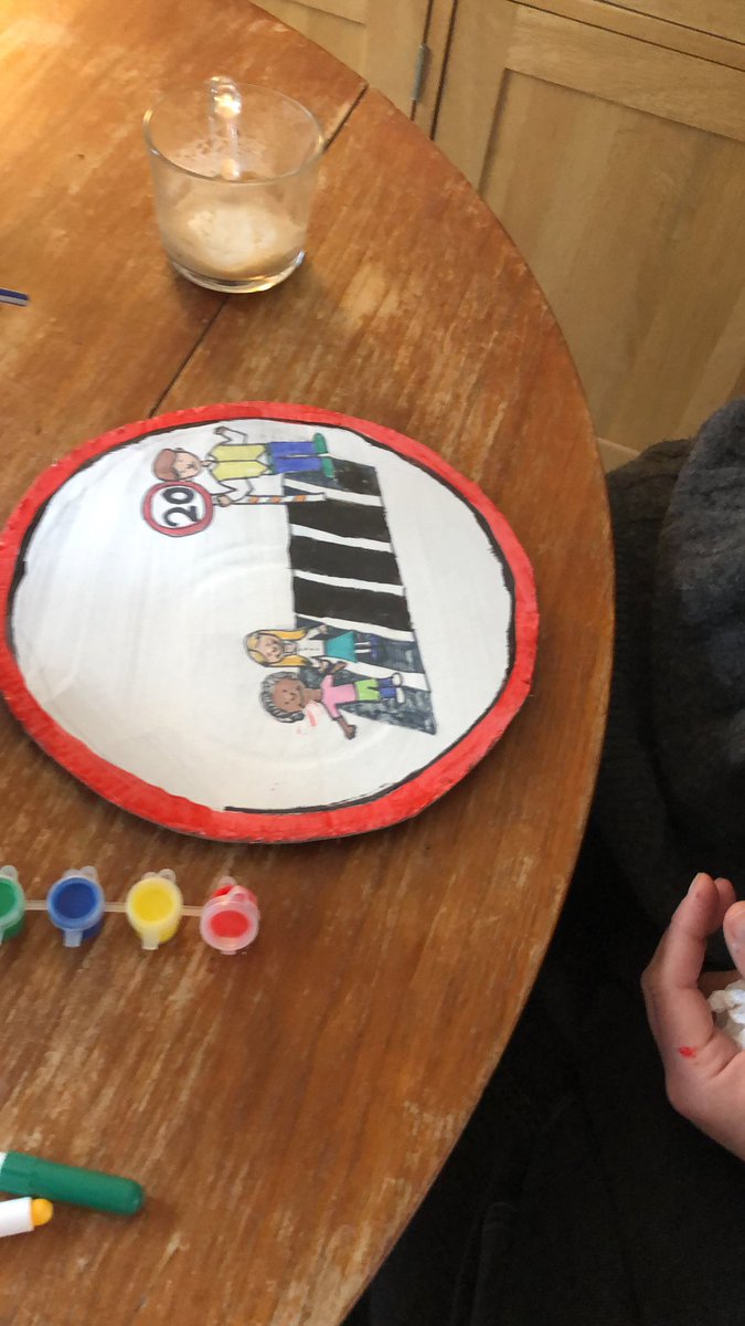 zeina_orfali's tweet photo. @SaferARHD @Kallum_Of_York @rachel_melly_ @CityofYork @AndyDAgorne @AndrewWaller1 
We will not stand down &amp; accept that @CityofYork continue to fail our children when it comes to road safety around our primary school. Preparations are underway! 
#holgate #acomb https://t.co/exFlmJ0qzN