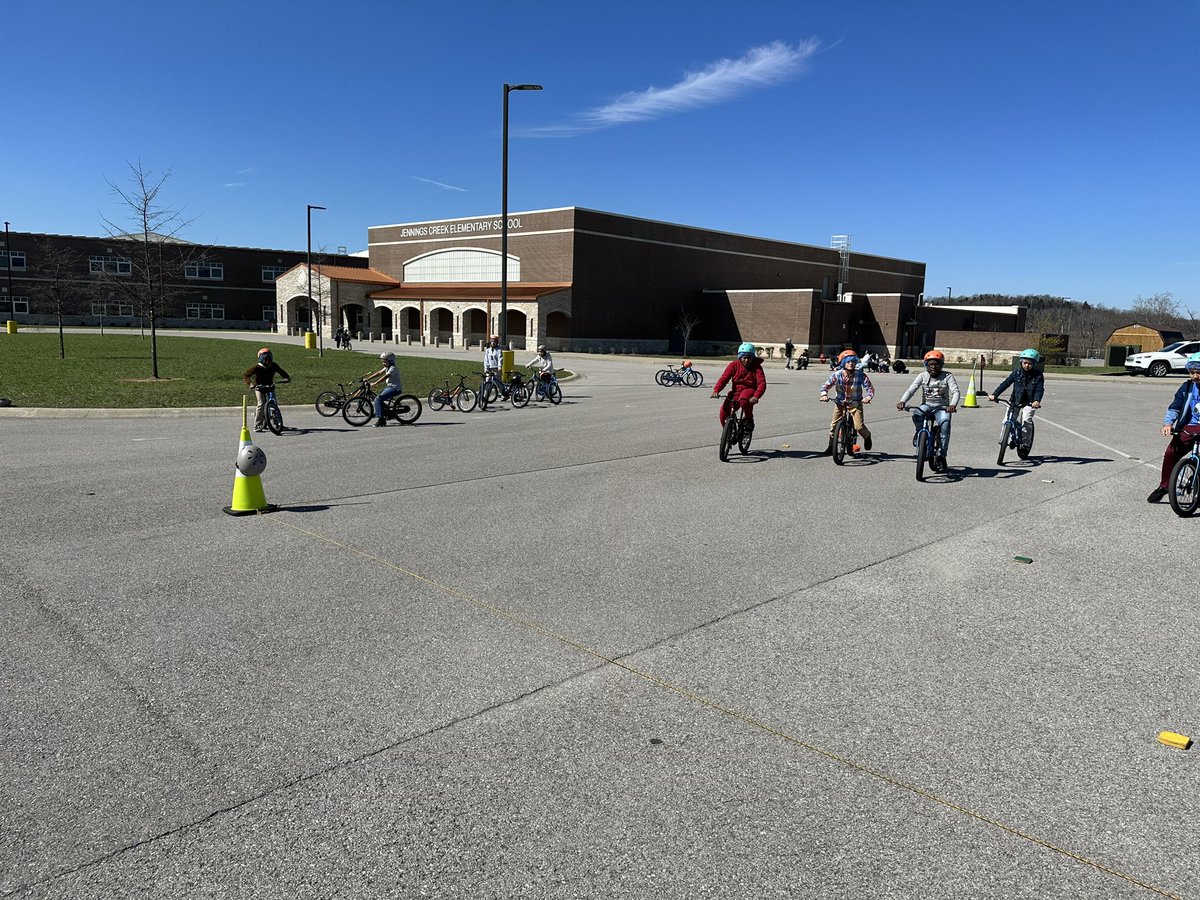jersey070516's tweet photo. Thank you to @NortonChildrens Hospital for coming and teaching our kiddos about bike safety and our awesome P.E. teacher Amy Oliver for organizing it!! @Jennings_Creek https://t.co/sSXLdqtWuo