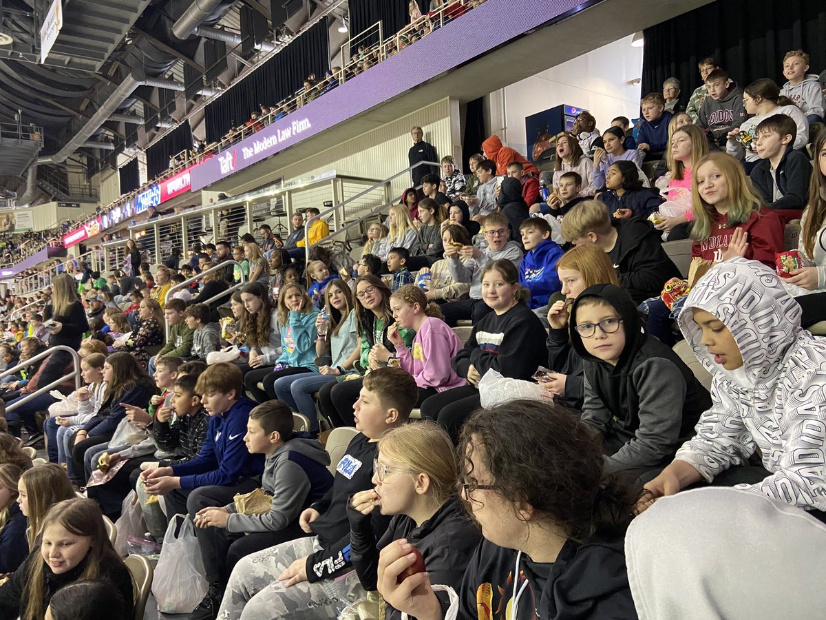 Rebecca Swander tweet media