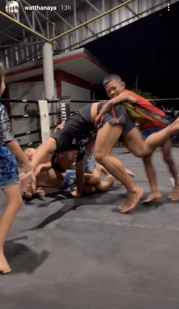 Kame Krew FIGHT CAMP MINT LIVE 🙏👊💪 tweet media