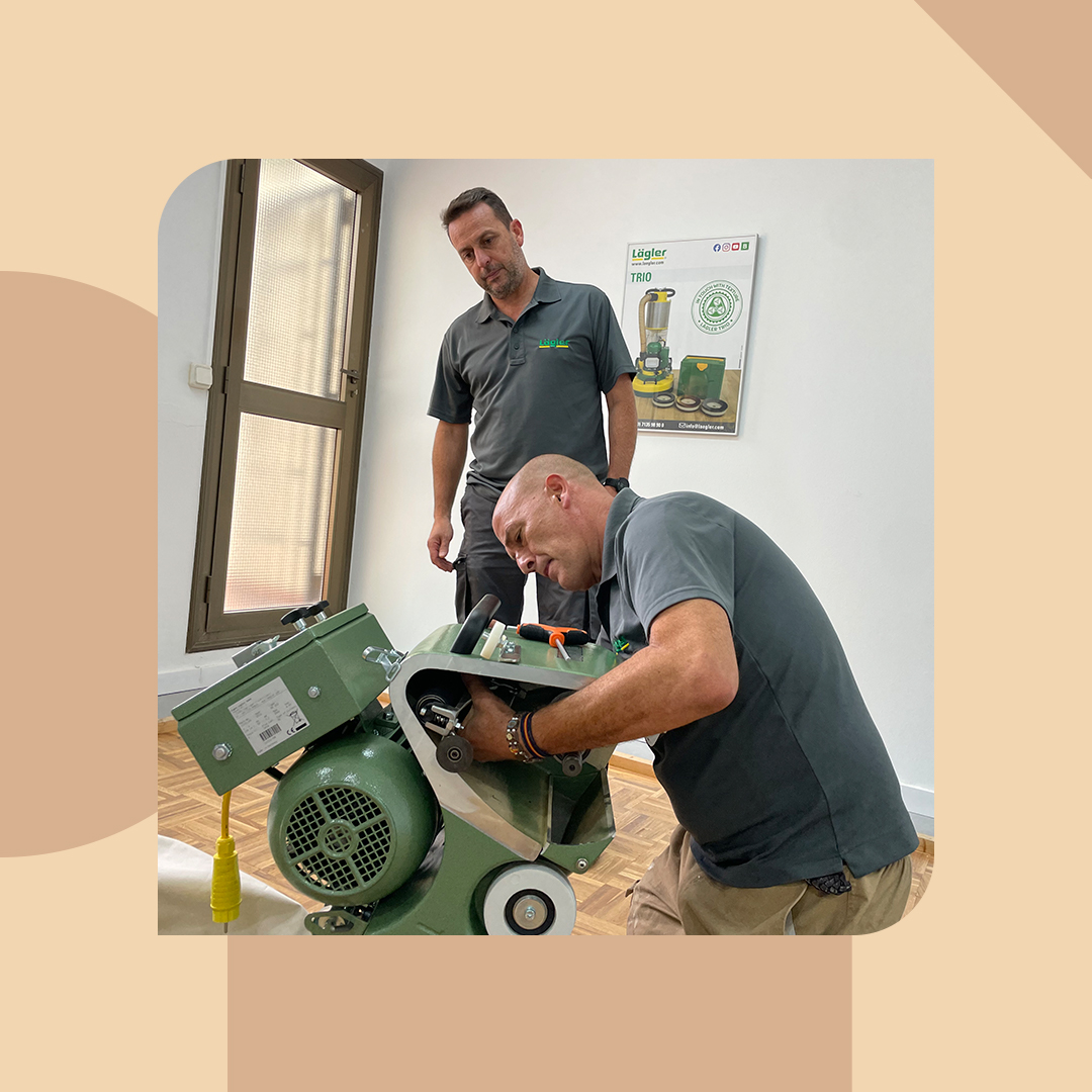 ☑️ Somos el único distribuidor autorizado en España con la suficiente formación y experiencia necesaria para ofrecer formaciones PST Lägler para profesionales, además un servicio de venta, alquiler y distribución de maquinaria y recambios.

👨🏻‍🏫 info@santjustparquets.com