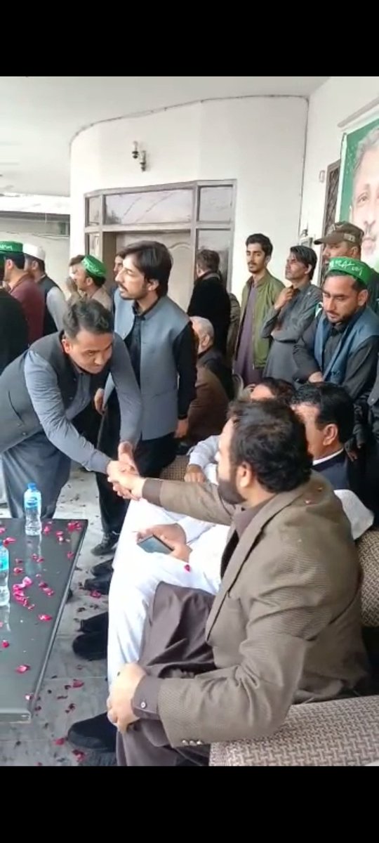 kashifi33491333's tweet image. صوبائی صدر پاکستان مسلم لیگ ن اور وزیراعظم کے مشیر امیر مقام صاحب کے ساتھ ملاقات اور موجودہ سیاسی امور پر تبادلہ خیال۔
#kashif #Iqbal #socialmedia #Incharg #PMLN