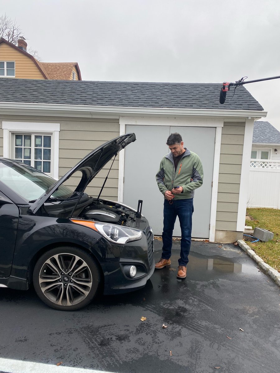 Knocking tweet media