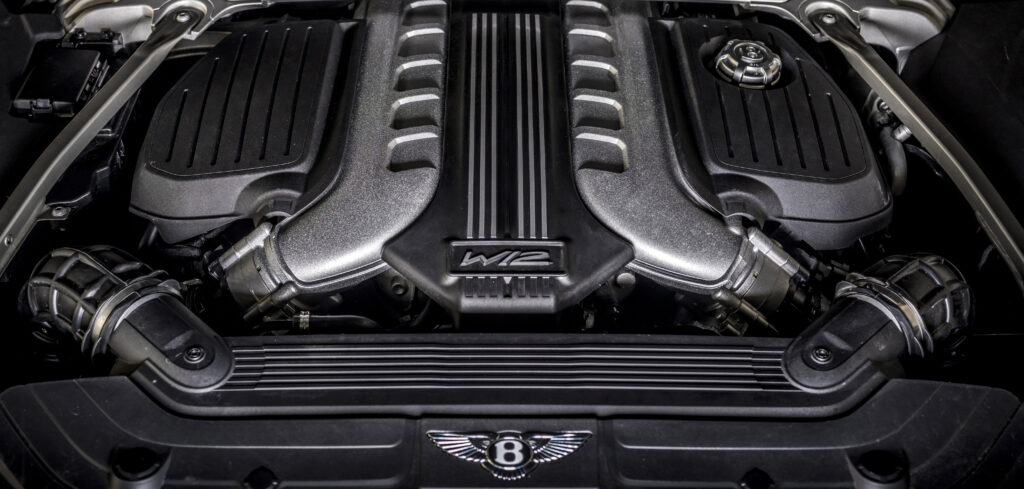 🗞️: <a href="/BentleyMotors/">Bentley Motors</a> has announced that it is to cease production of its famed 12-cylinder #gasoline engine in April 2024, as part of its Beyond100 strategy which will see the OEM's entire line-up becoming fully #electrified from 2030: bit.ly/3F5EB31 #PowertrainMag