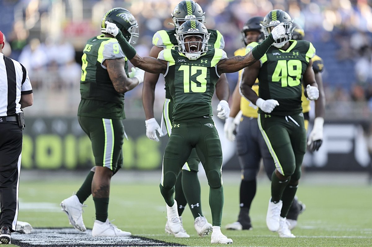 MikeLeeee11's tweet photo. “I’m cut from a different Fabric ninjas cotton I’m solid. He ain’t tied in he lying VM, Vulture Mafia” 🦅💚 https://t.co/v48xl7ZrYz