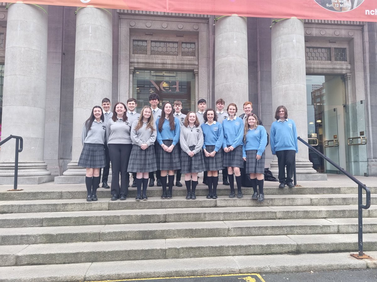OideMary's tweet photo. Sound Check #Festival of Music #ddletb @Kingswoodcc16 @FionaOide https://t.co/Efb7WMN7Hp