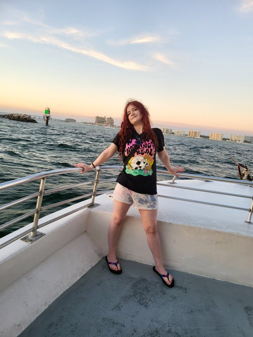 Tearing Destin Florida &amp; Panama city up this week &amp; weekend!! https://t.co/FeQIS8WVbh<a href="/tag/nsfwtwt"class="tags"><span>#nsfwtwt</span></a>