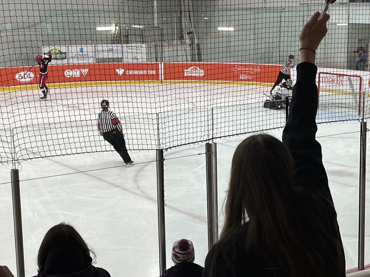 GoTeamYukon's tweet photo. Penalty shot by Emery T! https://t.co/Fo1eWSJdC2