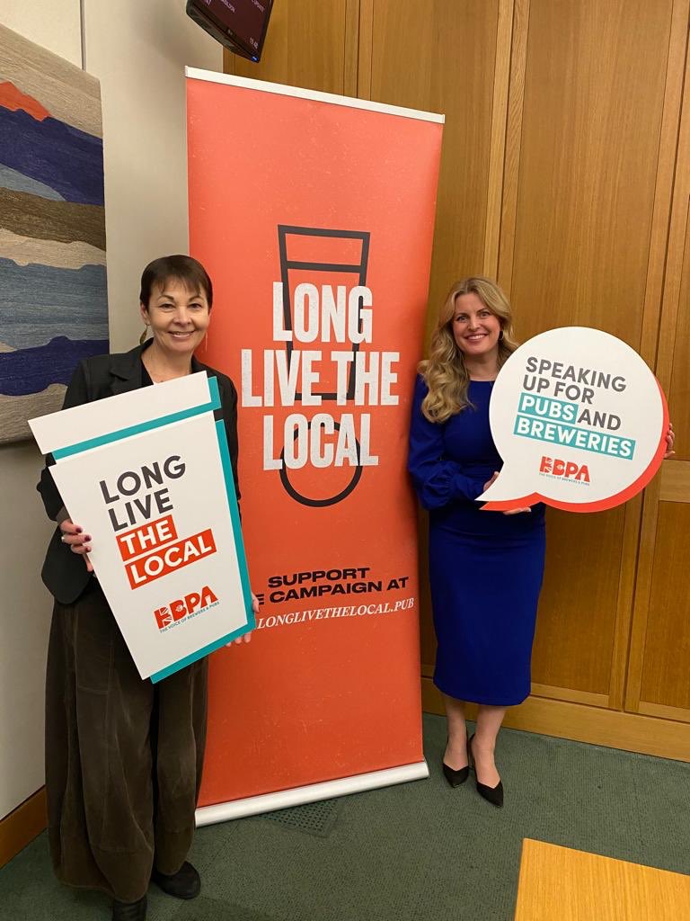 CarolineLucas's tweet photo. Pubs &amp; brewers in #Brighton &amp; #Hove &amp; across UK are facing a huge spike in business costs &amp; energy prices. Govt must freeze beer duty to help keep our precious pubs afloat 🍻 #LongLiveTheLocal https://t.co/te6gQUjJtP