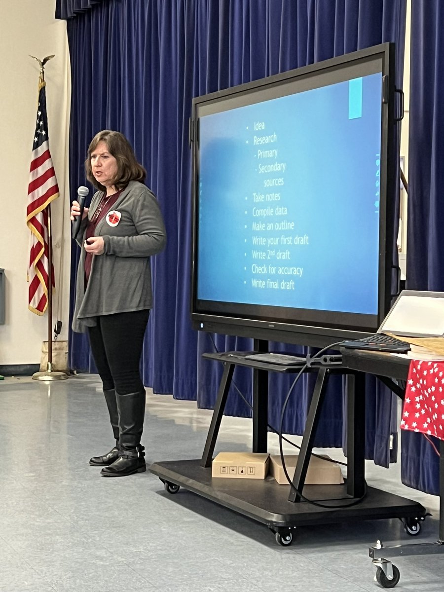 Stacey Caddel tweet media