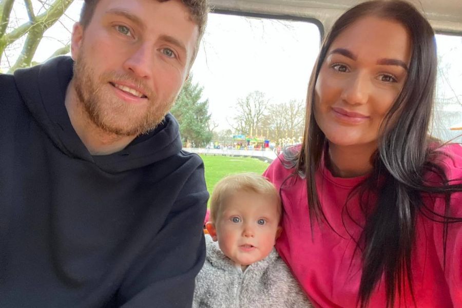 A tiny tot has been praised for his brave actions after his pregnant mum fainted while taking him to nursery.

Lauren Gilmour was walking her two-year-old son to nursery on when she suddenly collapsed on Main Road.

Read the full story here: bit.ly/3ZbUdKi