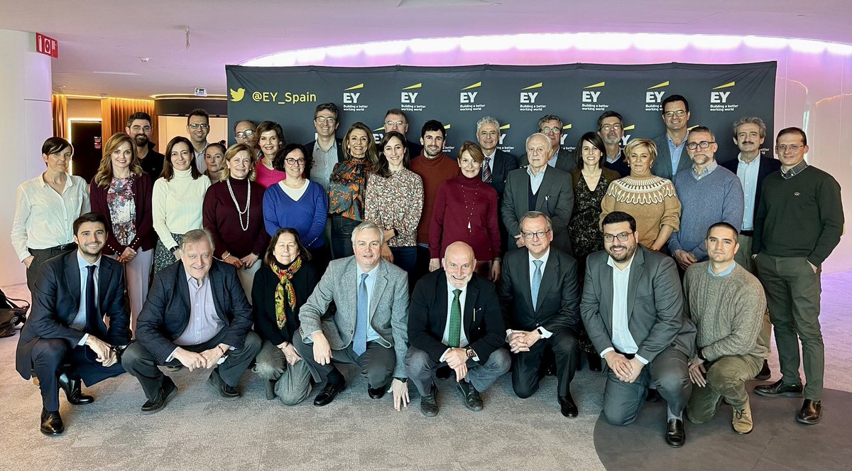 Primera reunión del grupo de trabajo del Plan Nacional de Salud Hepática: reto 2032 🇪🇸 de <a href="/AEEHLiver/">Asociación Española para el Estudio del Hígado</a> 

Esto promete 🙂

#livertwitter
