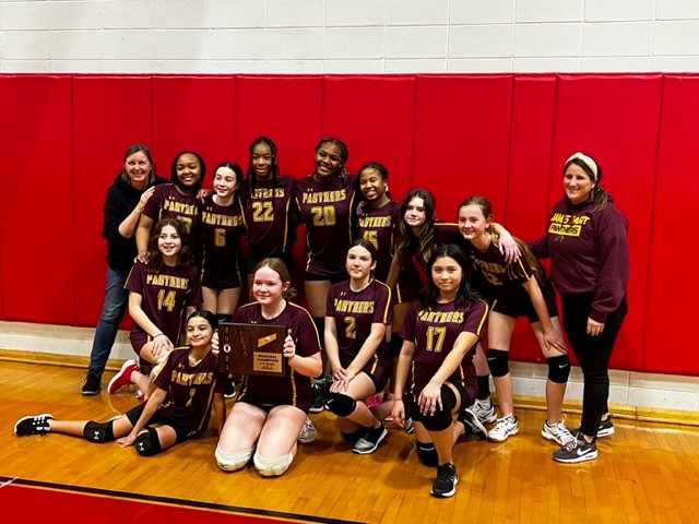 Homewood153's tweet photo. Congratulations to James Hart’s 7th-grade girls volleyball team! They defeated Robbins’ Kellar Middle School in last night’s regional game. The girls next play Monday evening for the sectional championship (opponent TBD). Way to go, Panthers! #153Proud https://t.co/Z7cCxfPud8