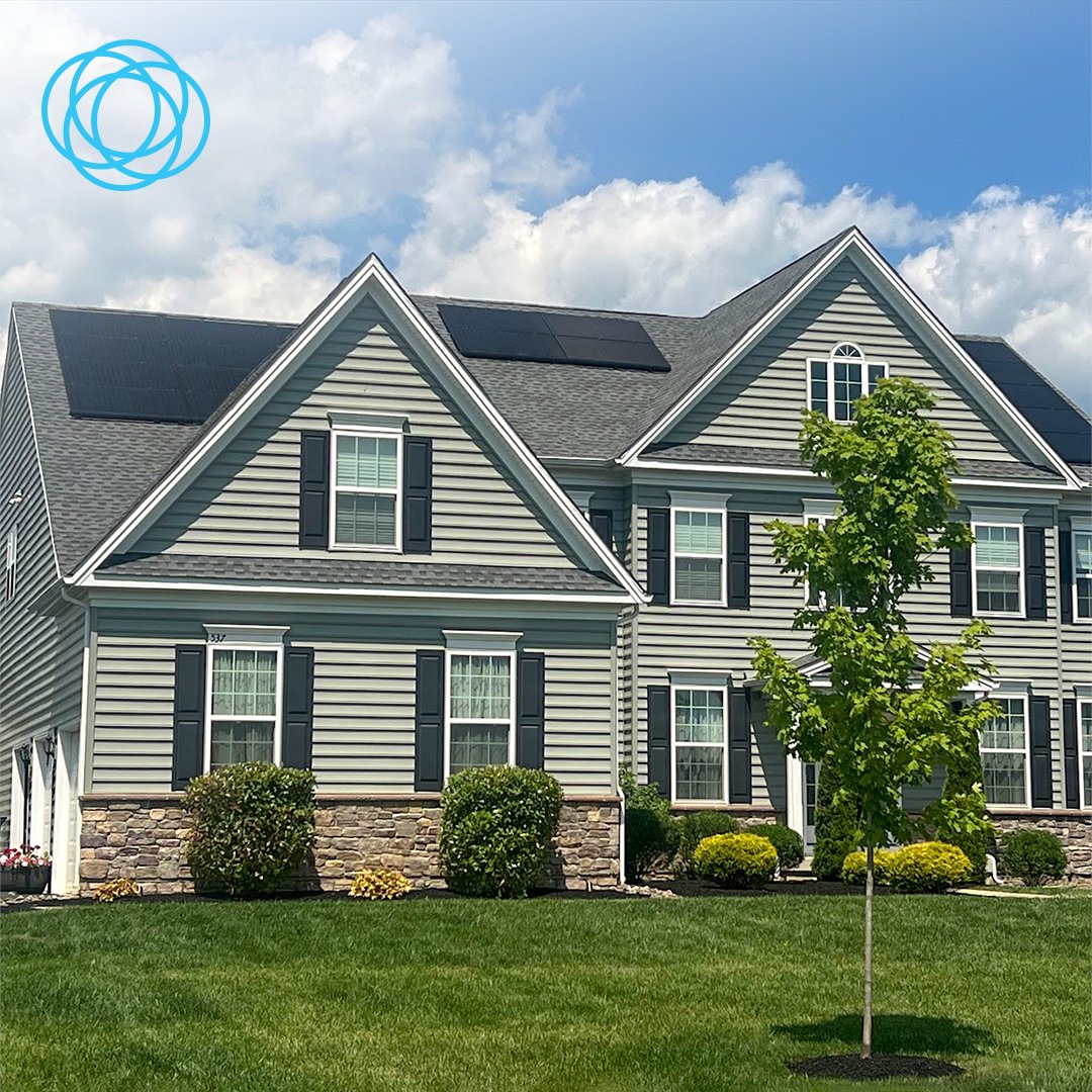 momentumsolar's tweet photo. When the skies are blue, your bank account stays green with solar. ๐ ๐ Save money and the planet with a system from #MomentumSolar. โก DM us today to discover why so many homeowners are switching to #cleanenergy! #energyredefined https://t.co/409mrl8g6E