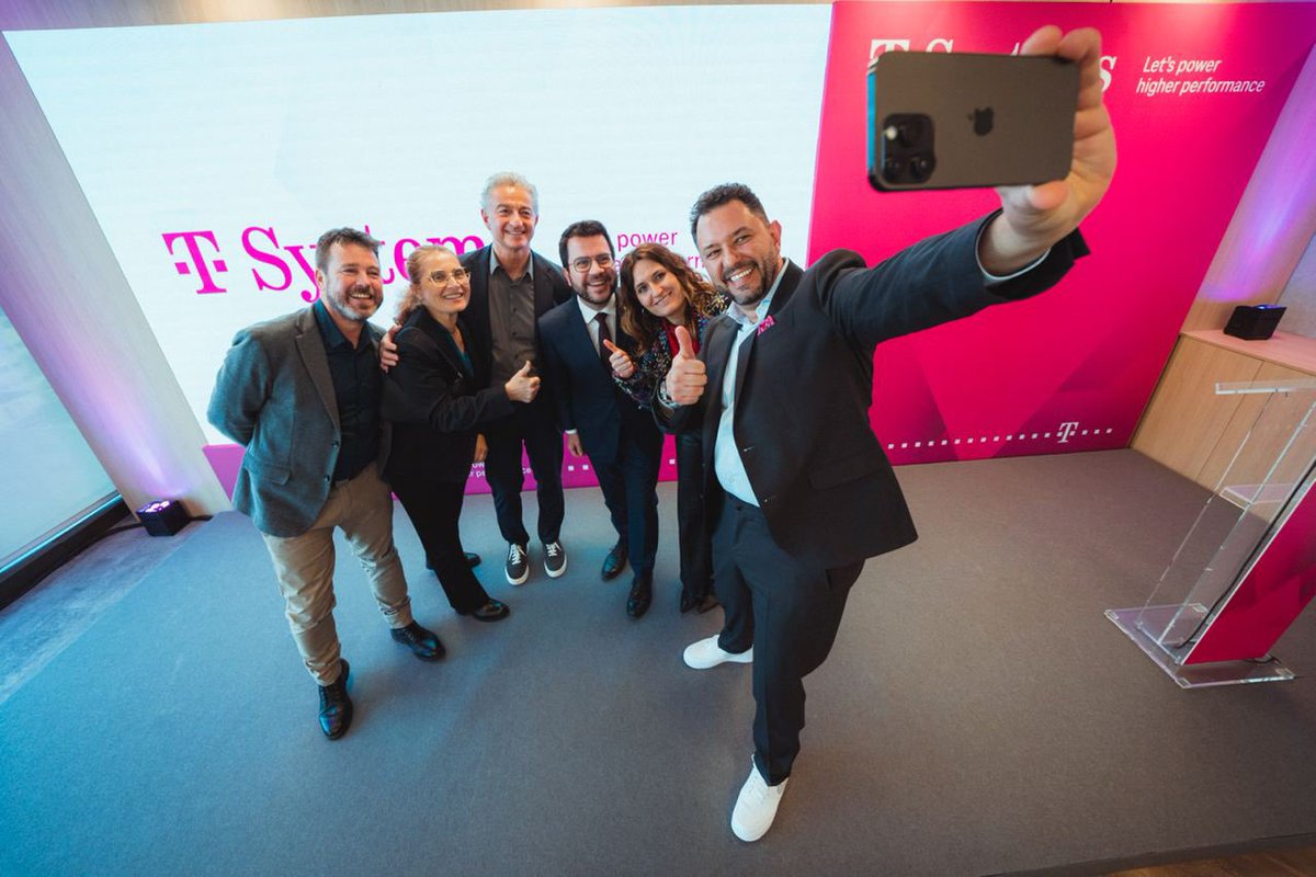 perearagones's tweet photo. Catalunya és una terra d'oportunitats per al sector tecnològic. Ahir ho vèiem al #MWC23 i avui amb l'aposta continuada al nostre país de @TSystems_Iberia i @deutschetelekom, que inaugura nova seu al districte 22@ amb més de 1.000 professionals. Seguim impulsant un sector clau. https://t.co/gYBr0jluEy