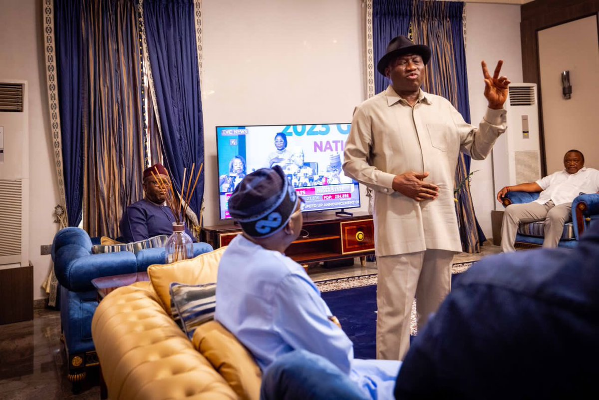 Asiwaju Bola Ahmed Tinubu receives in Audience representatives of the ECOWAS Election Monitoring Team, led by former President of the Federal Republic of Nigeria, Mr Goodluck Jonathan and Former President of Ghana, Mr John Mahama at his residence in Abuja, today 28 February 2023