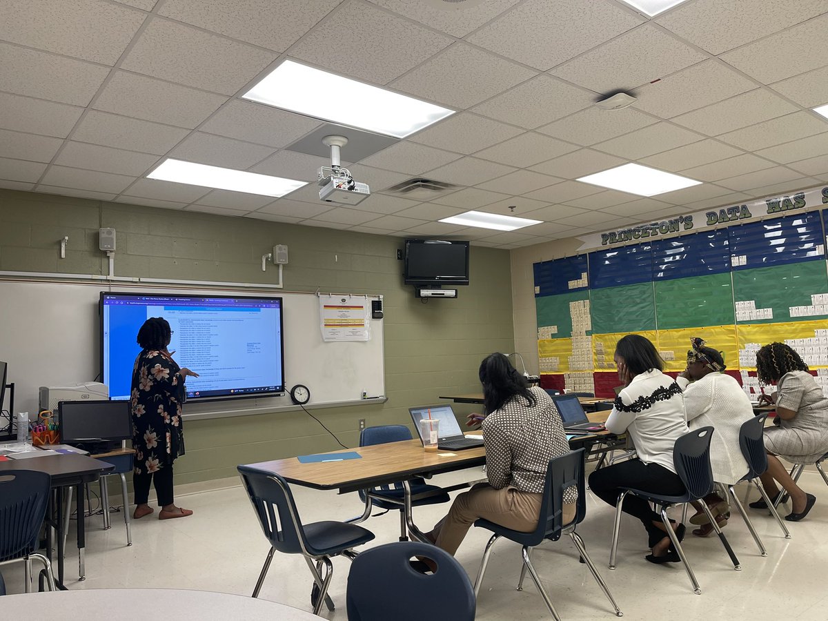 DrAdibShakir's tweet photo. Great job 👏🏾 to our K-2 teachers today as they worked with our Awesome Academic Coach, Ms. Burton, to plan out our March Madness instructional calendar. #keepingkidsfirst  @DeKalbSchools @McMillansCorner https://t.co/psBifq8BHI