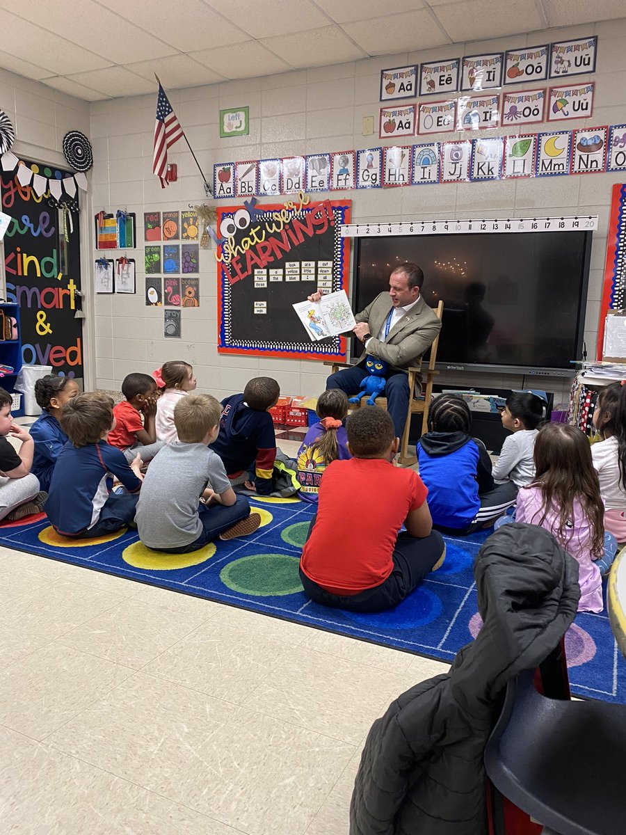 RepHeathJones's tweet photo. Kicking off #ReadAcrossAmericaWeek with the kiddos @MXRComets! 📚#ReadLikeAHero #ShineComets💫
@MadCoSchools https://t.co/7PXR18iIMo