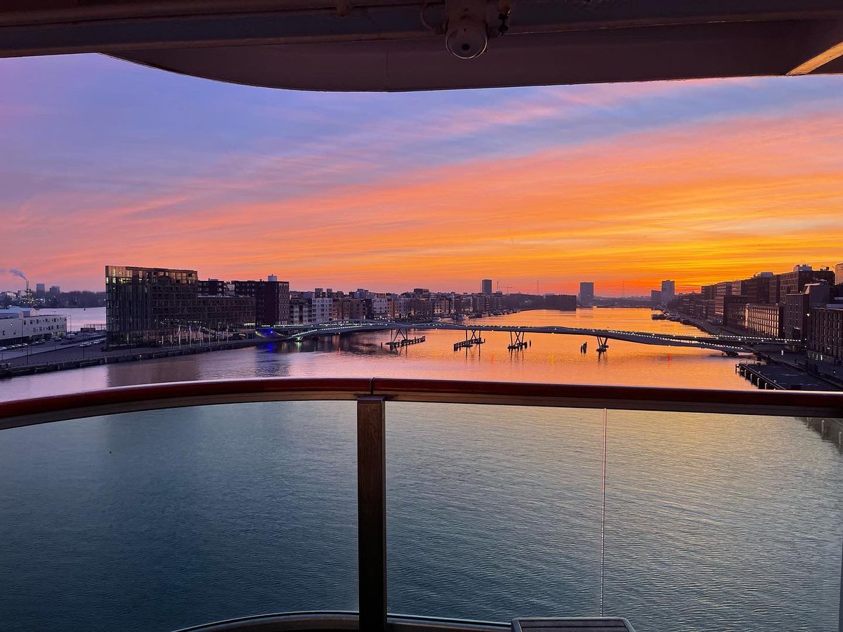 71auk's tweet photo. Earlier this month, our boss @edward_71a decided to take the entire team on a maritime escapade - a cruise to Amsterdam.
We are massively grateful to Ed for providing us with such an extraordinary opportunity and for being an exceptional boss.
#britainsbestboss https://t.co/njQsZWD2Mu