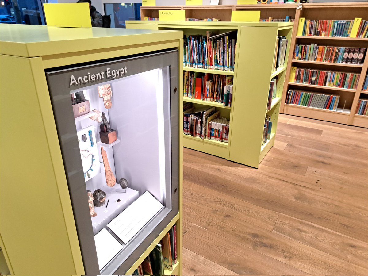 FamilyLearnEm's tweet image. Fascinating and really enjoyable visit to #southwarkheritagecentre and #walworthlibrary today discussing  engagement through collections. Thank you so much @SwkHeritage Look what I spotted in one of the cases @Southwarkcathed Really enjoyed the  @OldOpTheatre exhibits too