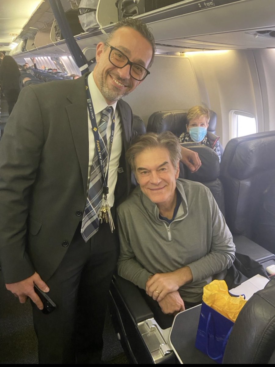 CalamusaTony's tweet photo. Congratulations Dr. Oz on your Million Miles and thank you!!  #Weareunited https://t.co/Gd3WlhZjhD
