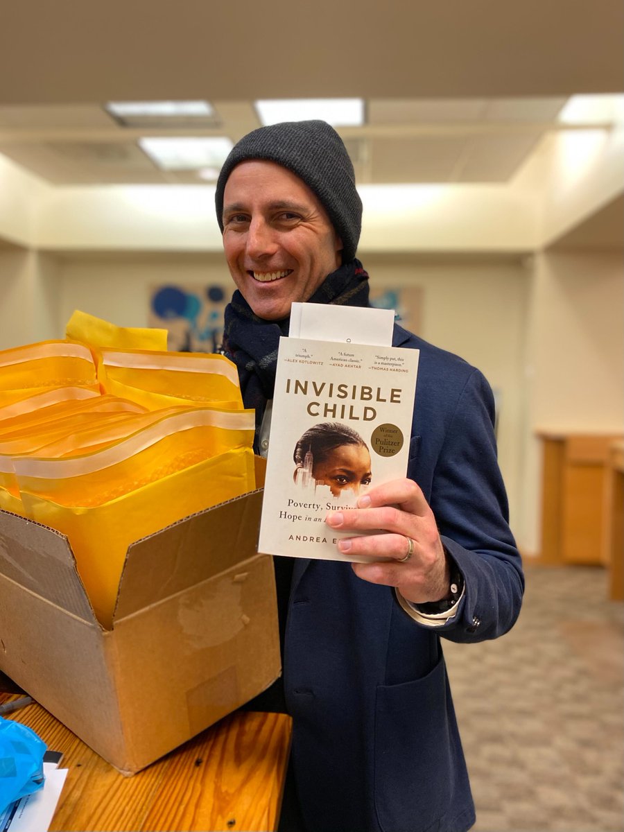 TheCityClub's tweet photo. .@danmoulthrop is off to deliver Invisible Child by @andreafelliott to @CityofCleveland and @CuyahogaCouncil! #OneCommunityReads https://t.co/34vEYJtmdv