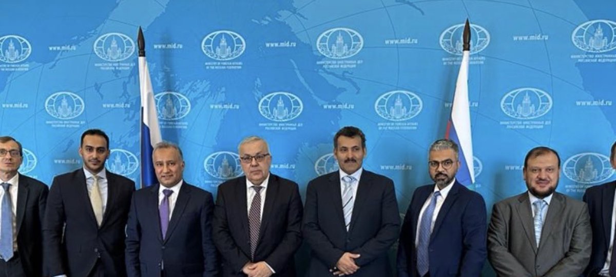 mohdsalj's tweet photo. التقيت اليوم بمعالي نائب وزير الخارجية الروسي لشؤون المنظمات الدولية السيد/ سيرغي فيرشينين، وقدمت والزملاء من @KSRelief و @SaudiDRPY ،شرحاً عن جهود المملكة السياسية والاغاثية والاقتصادية لدعم اليمن الشقيق وكذلك جهود وقف اطلاق النار والتوصل الى حل سياسي شامل ومستدام. https://t.co/1nr96LoVR0